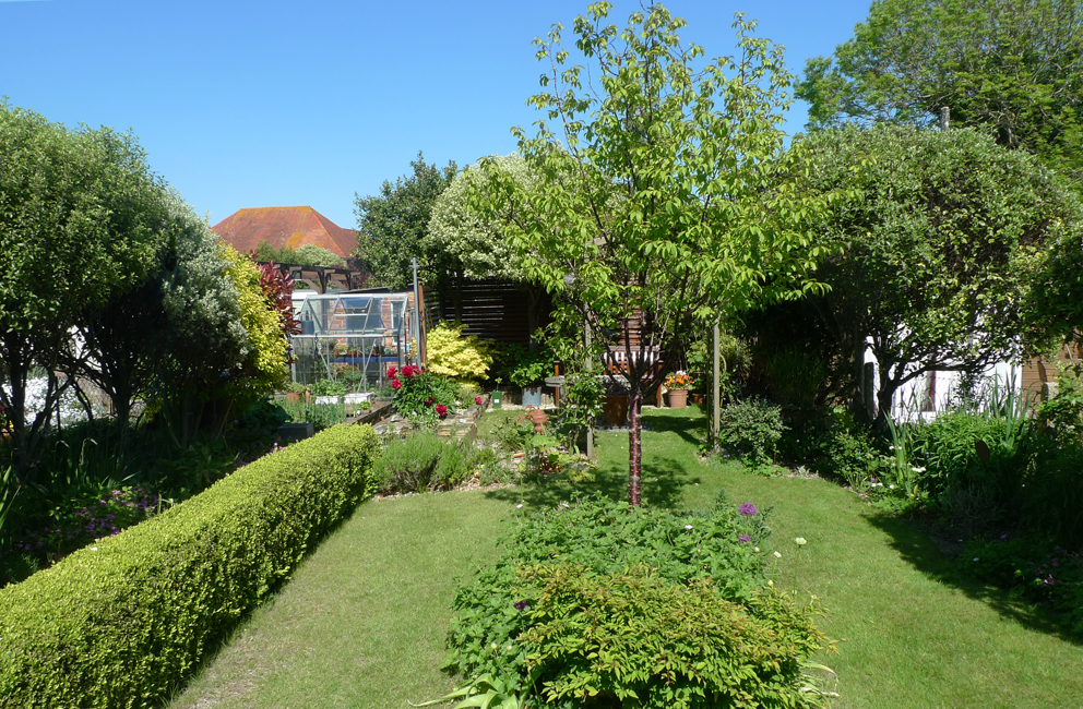 Sunday May 30th (2021) The garden always looks good in May width=