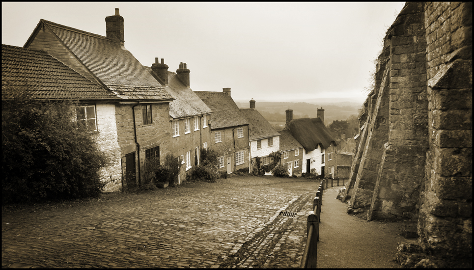 Sunday November 11th (2012) Gold Hill, Shaftsbury. width=