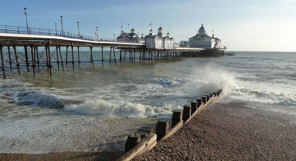 Monday December 21st (2015) Eastbourne pier ... width=