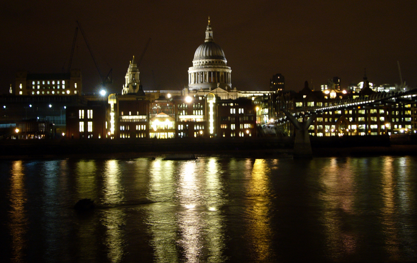 Thursday November 22nd (2007) St Pauls width=