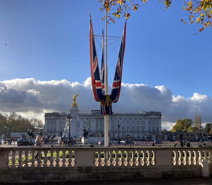 Monday November 27th (2023) Buckingham Palace width=