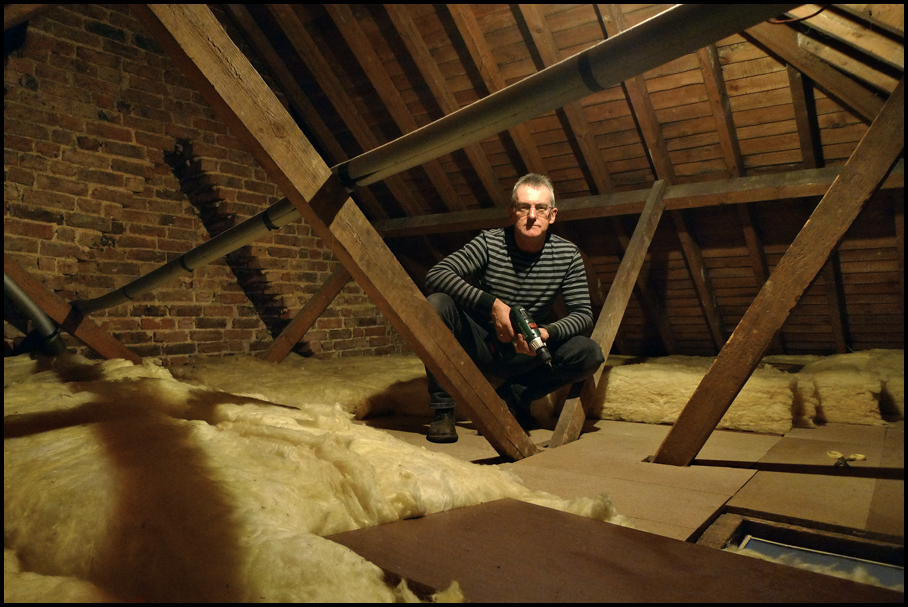 Thursday November 18th (2010) Fitting the high density particleboard in the loft width=