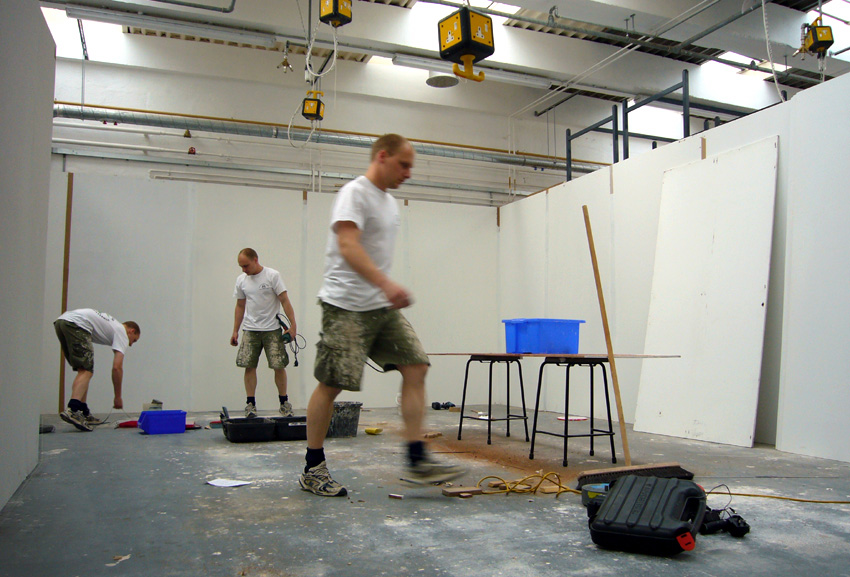 Monday June 4th (2007) Show preparation...day one width=