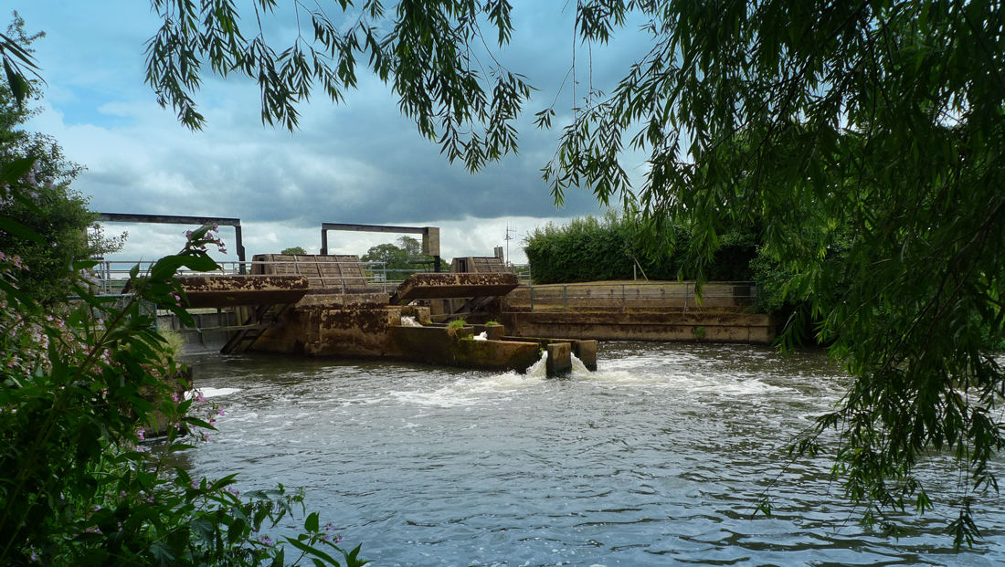 Friday July 14th (2017) Sluices on the River Ouse. width=