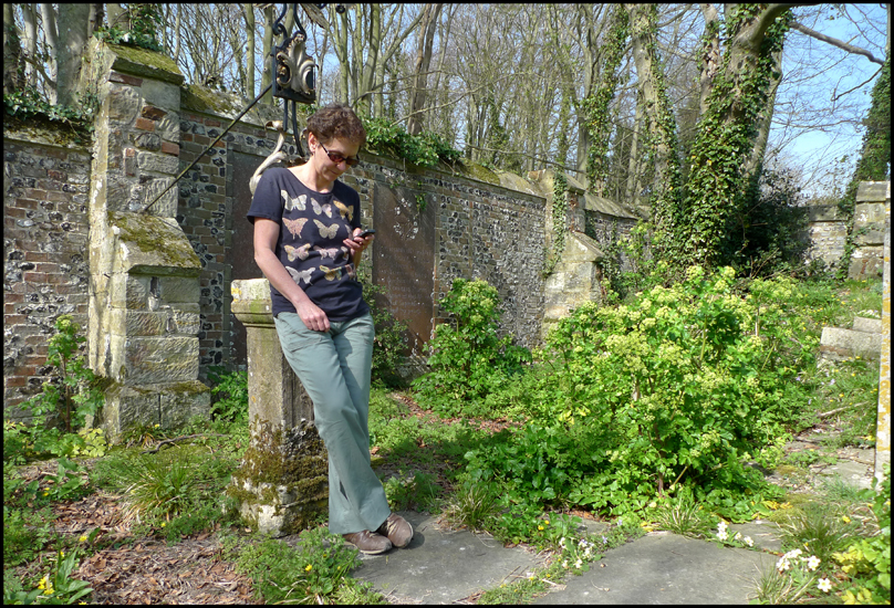 Thursday March 29th (2012) Texting... width=