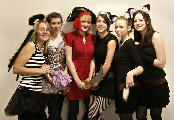 Friday November 17th (2006) Tash  Emily  Carey  Chloe  Vikki  Laura width=