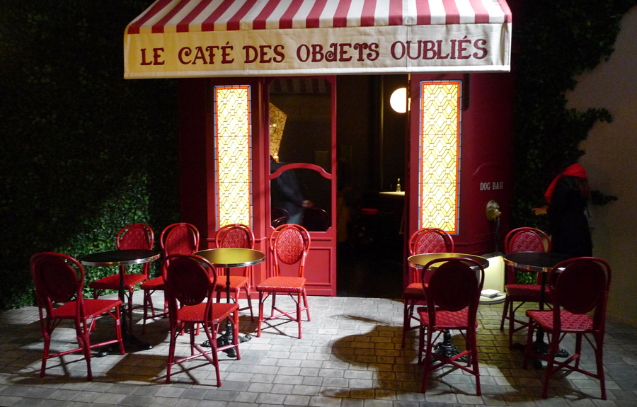 Thursday April 30th (2015) Le caf des objets oublies. width=