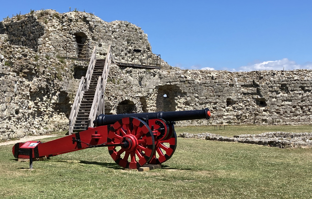 Sunday July 10th (2022) Pevensey Castle Canon width=