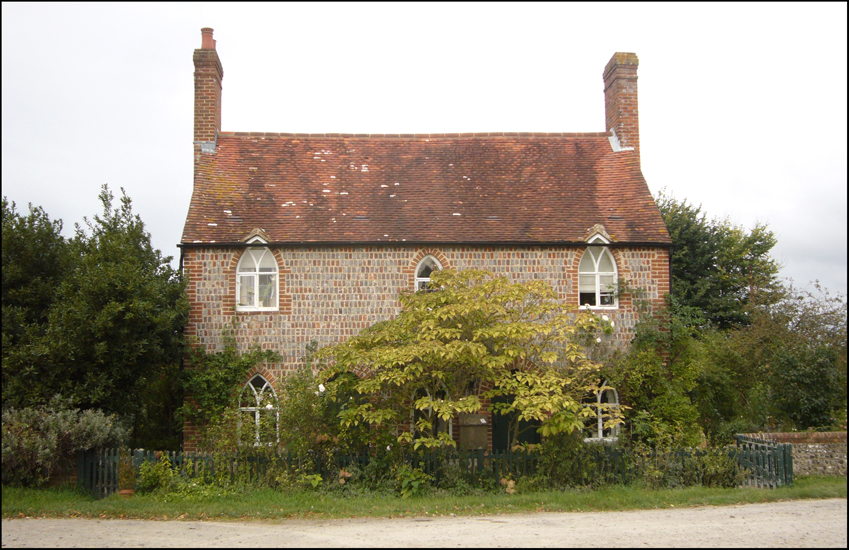 Thursday October 6th (2011) Nice brickwork, beautiful windows. width=