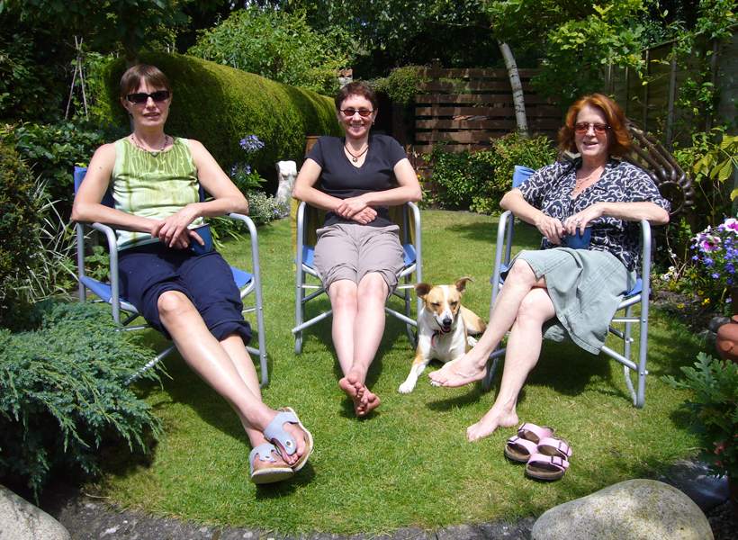 Thursday July 19th (2007) Knees to the Sun width=