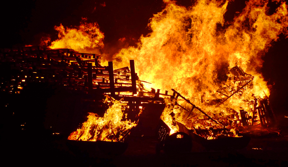 Thursday November 6th (2014) Bonfire width=