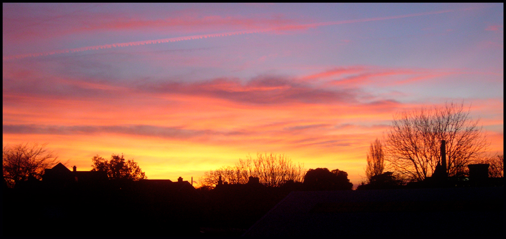 Monday November 17th (2008) Red Sky... width=