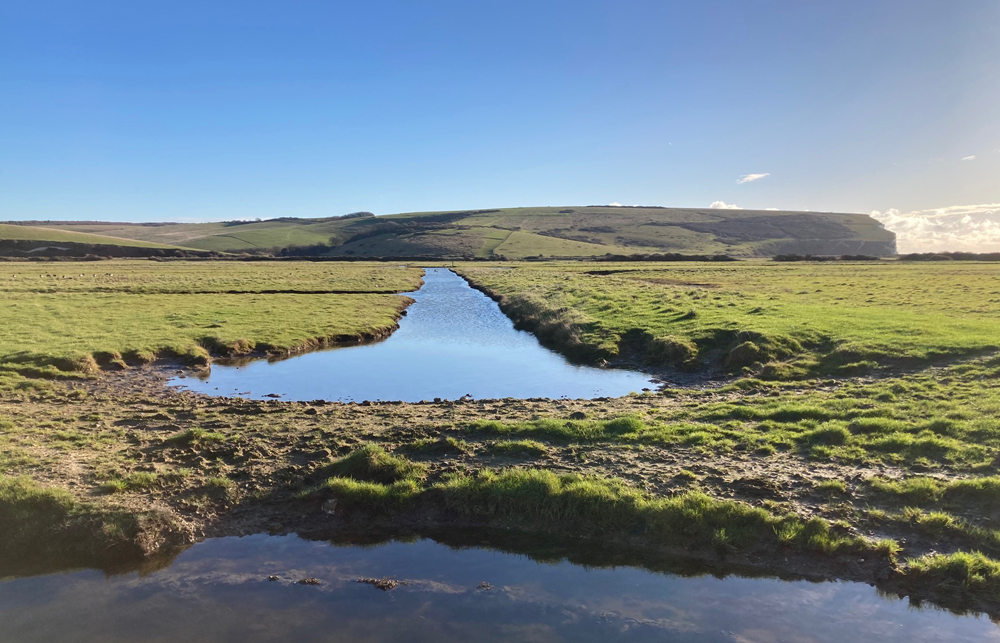 Monday December 29th (2025) Cuckmere Haven photographed from the Vanguard way width=