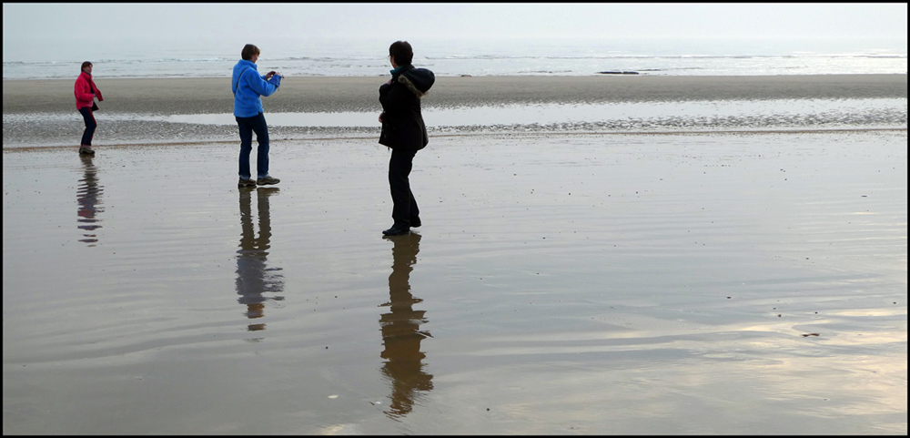Tuesday November 22nd (2011) The tide is out at Bexhill-on-Sea width=
