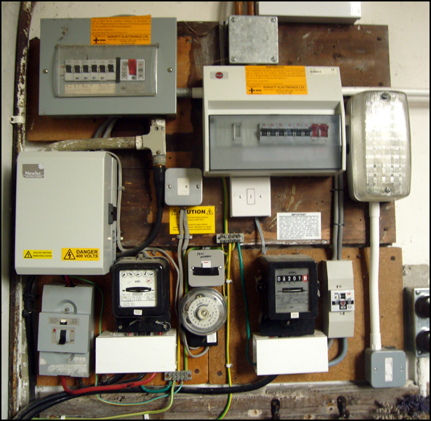 Thursday April 14th (2011) Electrics width=