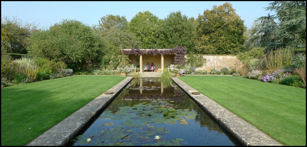 Monday October 11th (2010) Water Garden width=