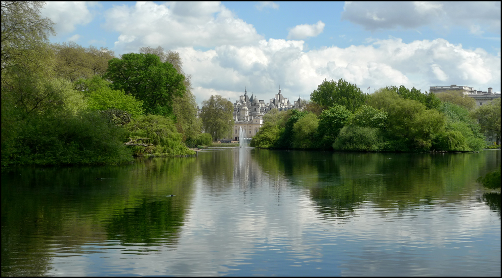 Thursday May 16th (2013) Simon and I are in London ... width=