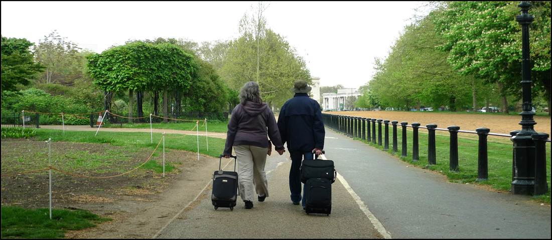 Sunday May 19th (2013) Couple in Hyde Park. width=