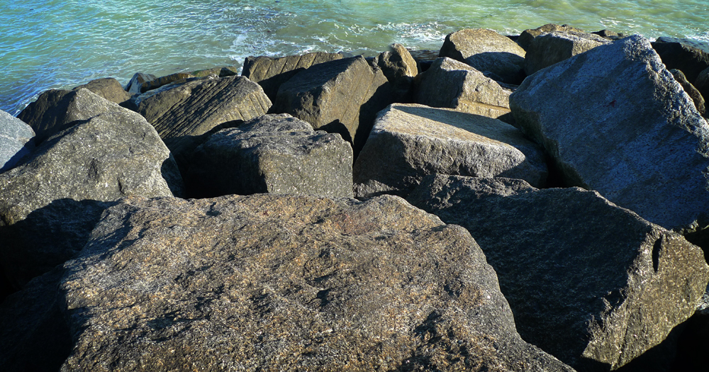 Wednesday September 29th (2021) Holywell rocks in the low evening sun width=