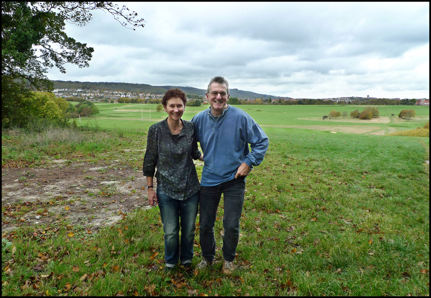 Sunday October 31st (2010) We walk to the beach ! width=