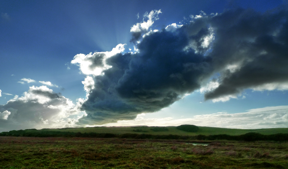 Sunday October 3rd (2021) Big Cloud in the sky this evening width=