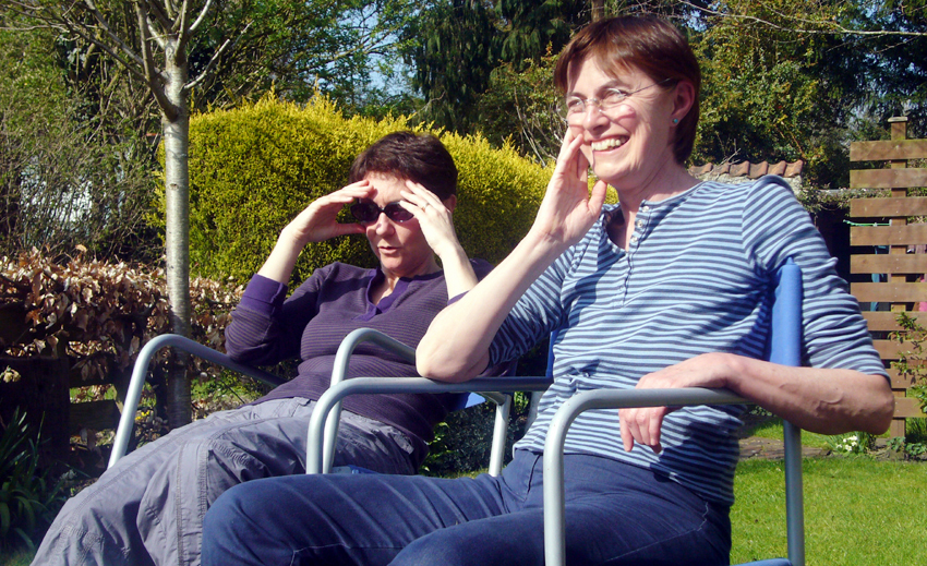 Thursday April 5th (2007) Trish pops in.... width=