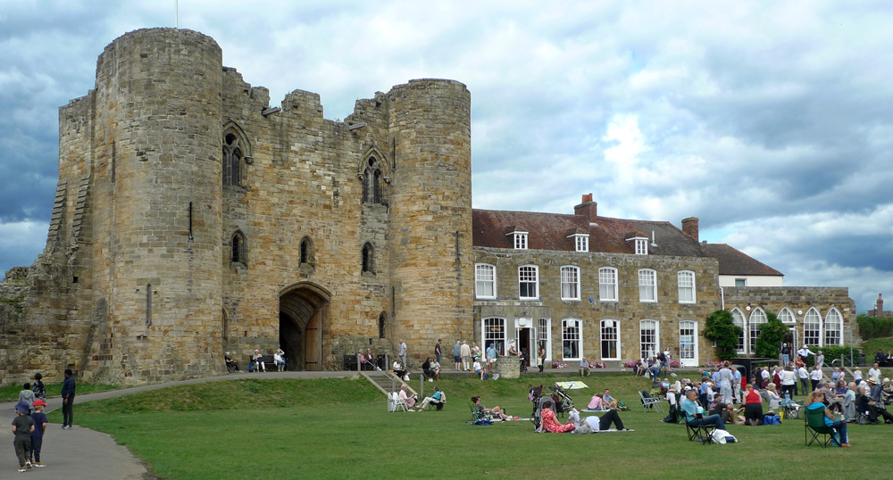 Sunday July 28th (2019) Tonbridge Castle ... width=