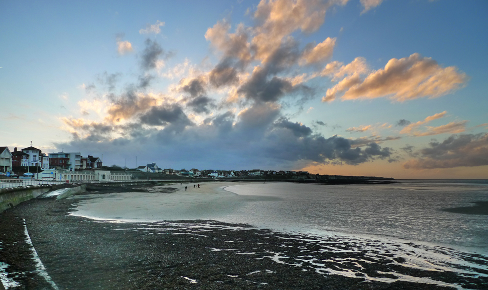 Friday December 25th (2015) Looking West width=