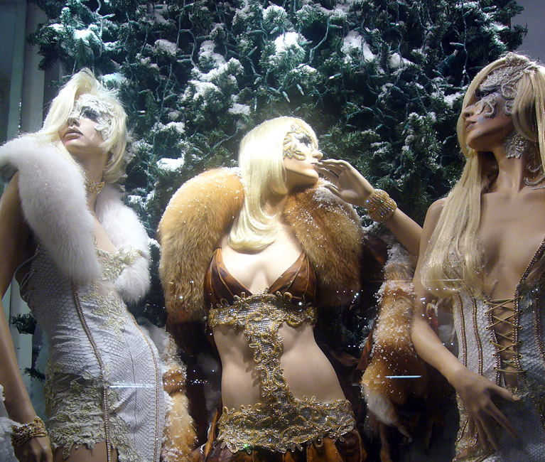 Sunday December 17th (2017) Three Graces ... width=