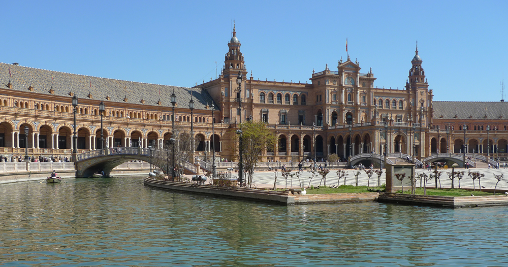 Monday March 21st (2016) Plaza de España in the Parque Maria Luisa width=