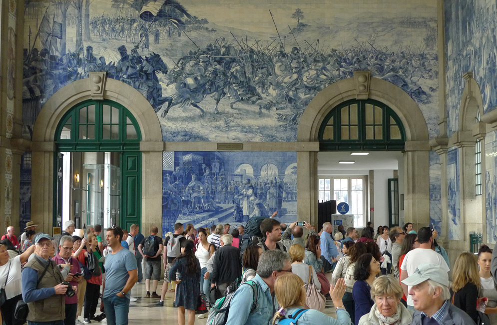 Friday September 27th (2019) Sao Bento Station, Porto. width=